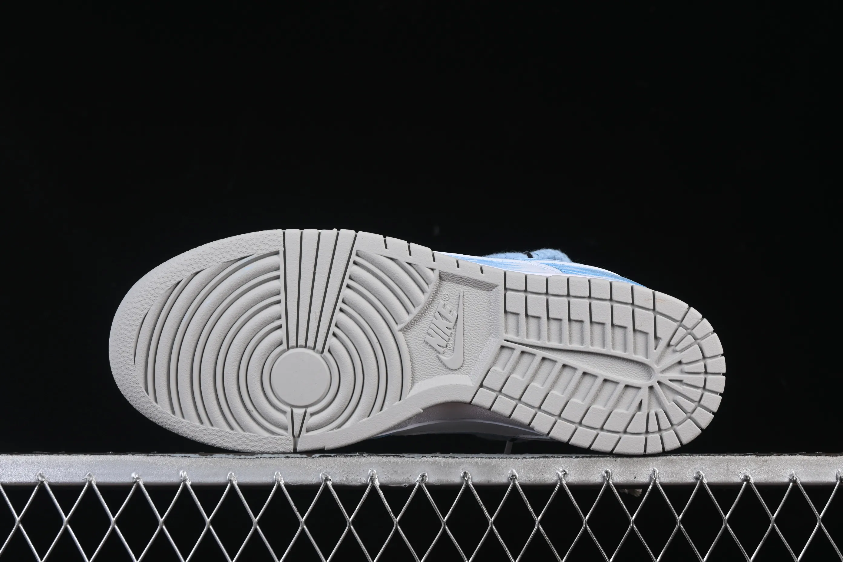 All categories Nk SB Dunk Series Nk SB Dunk Low High-end customized low-top sneakers Nike SB Dunk Low straps low-top casual sneakers HF5441-105